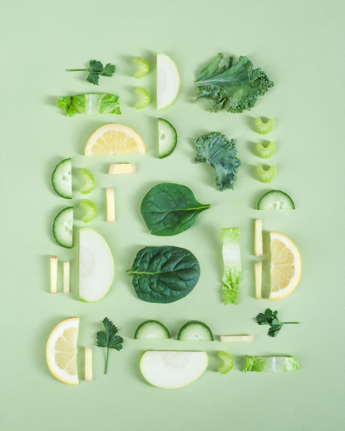 Frutas y verduras frescas ricas en enzimas naturales para una buena digestión